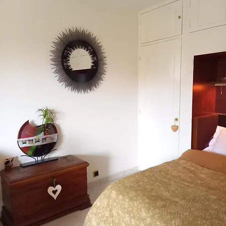 Les Lavandes Apartment *