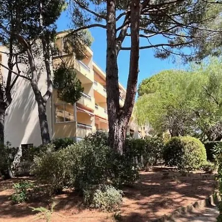 Les Lavandes * Sanary-sur-Mer